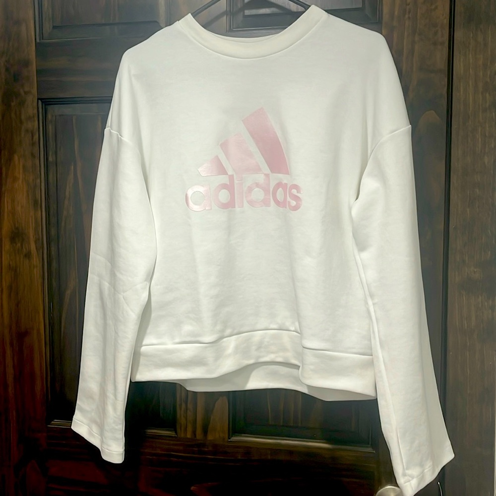 NWOT Women’s Adidas Sweatshirt